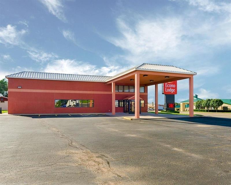 Surestay Hotel By Best Western Childress Exterior photo